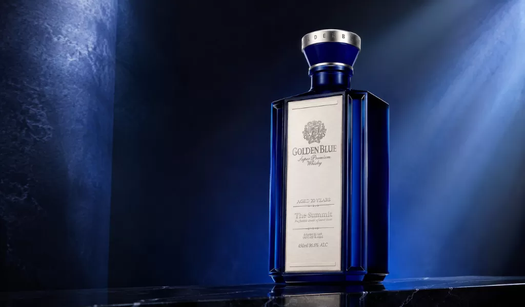 Rượu Whisky Hàn Quốc Golden Blue 20 Year Old The Summit